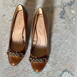 Dexflex Comfort Wedge with Gold Detail in Cognac Size 10